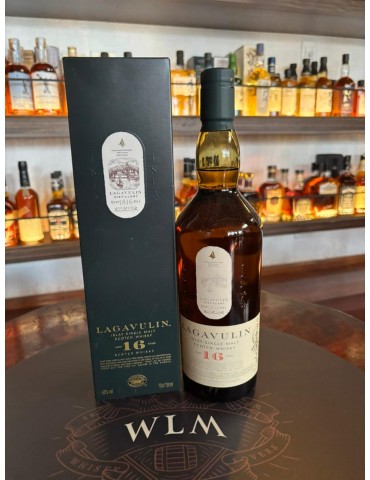 LAGAVULIN 16